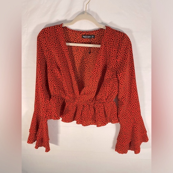 Nasty Gal Red/Black Dot Print Cropped Long Sleeve Blouse Top Women’s Size 6 - Picture 1 of 6